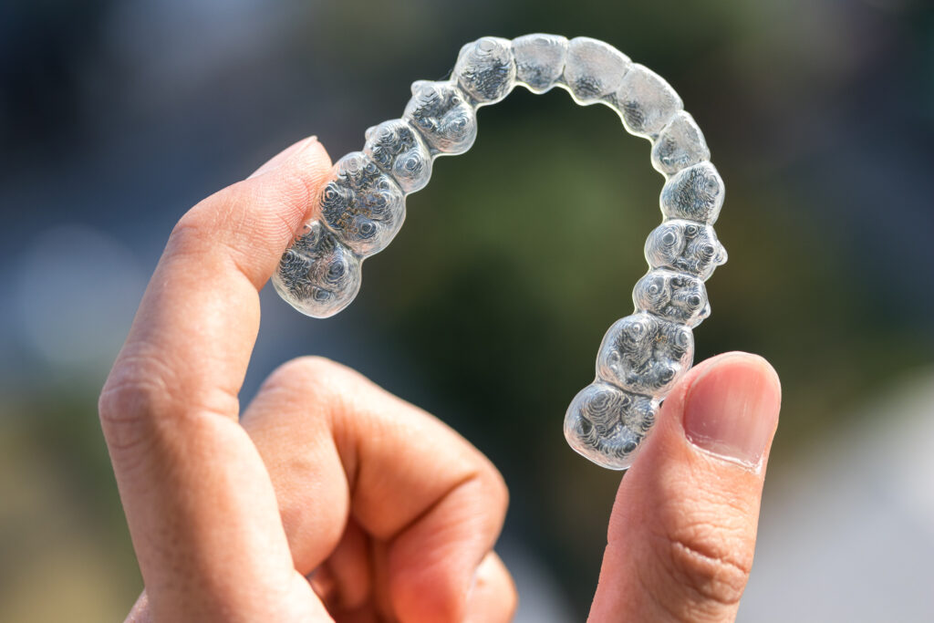 Clear Aligners, Clear Choice: Why More People Are Turning to Invisalign